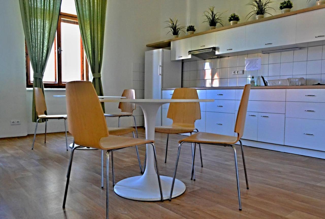 Hostel U Sv. Stepana Літомержице Екстер'єр фото